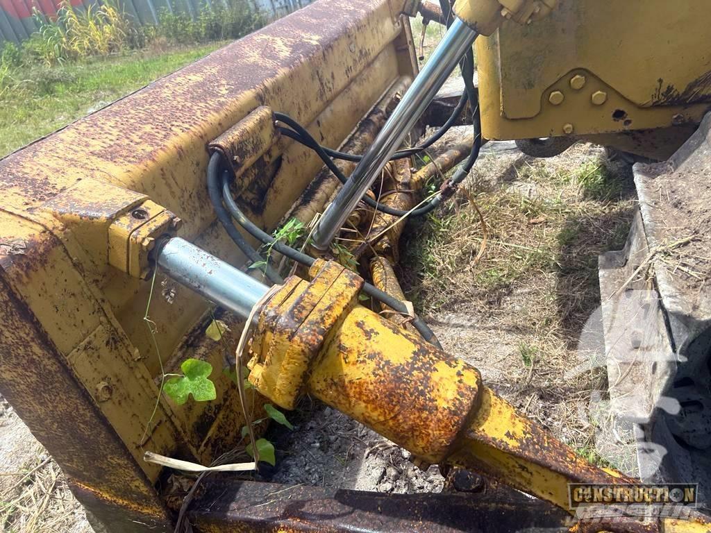 CAT D 6 C Bulldozer på larvebånd