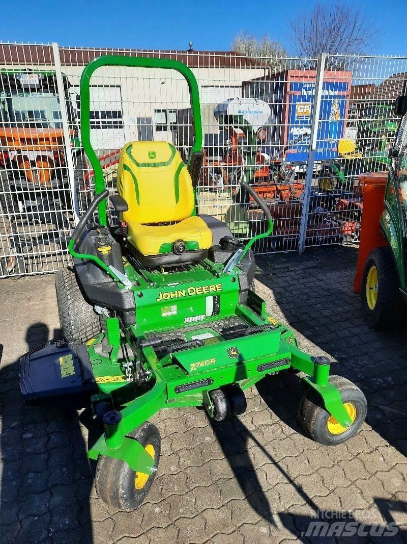 John Deere Z 740R Græsslåmaskiner