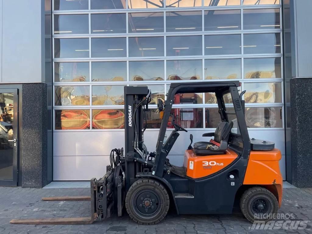 Doosan D30GP Gaffeltrucks - andre