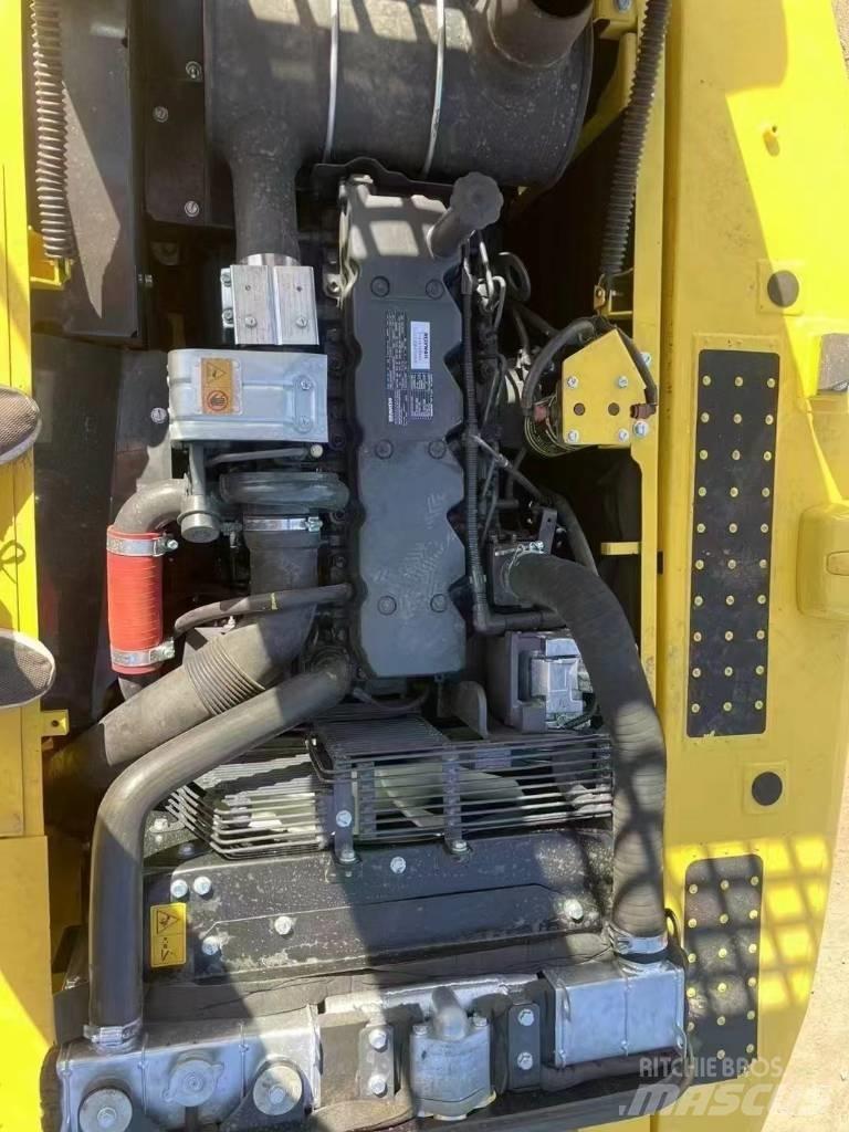 Komatsu 210LC-8 Gravemaskiner på larvebånd