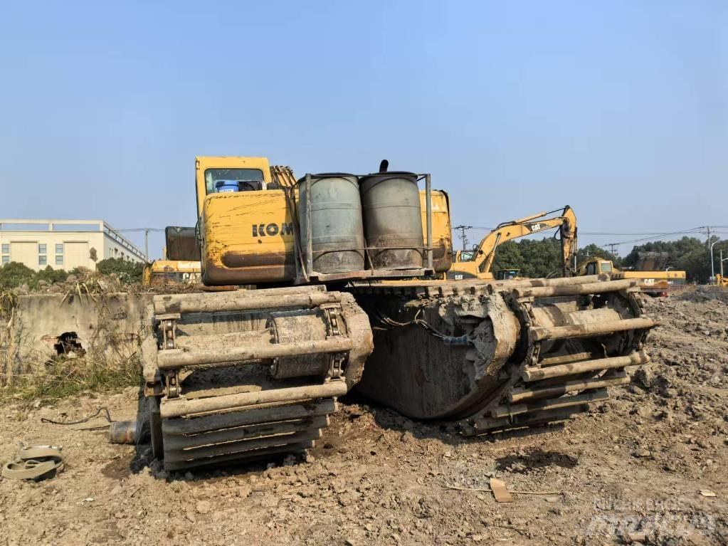 Komatsu PC 200-6 Amfibiegravemaskine