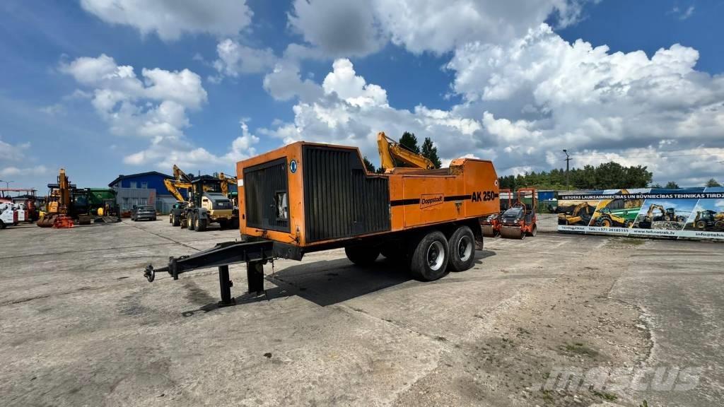 Doppstadt AK 250 Affaldskværn