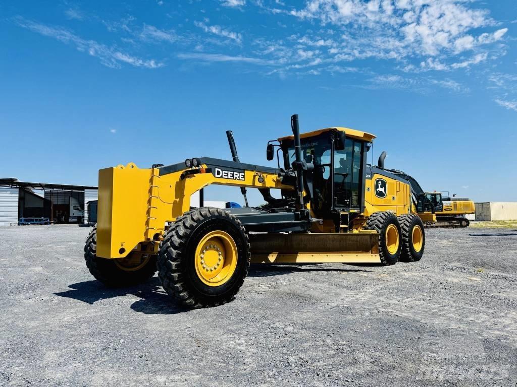 DEERE 672G Vejhøvle / Gradere