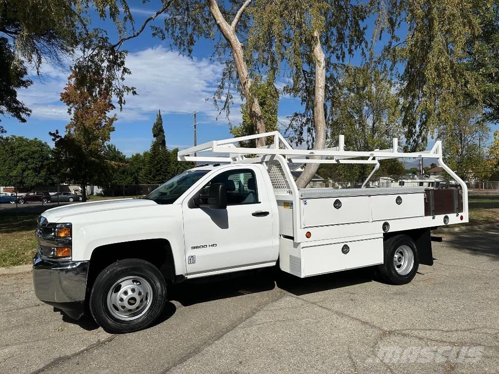 Chevrolet 3500 HD Pickup/Sideaflæsning