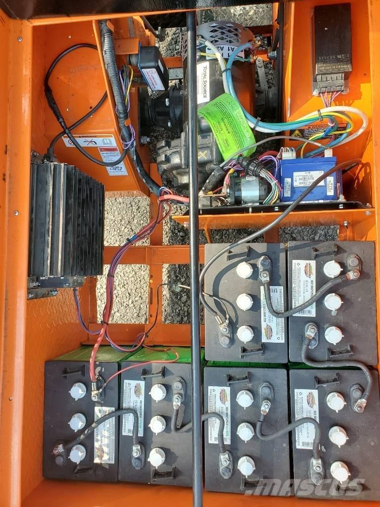 Taylor-Dunn SC100 Bugsertruck