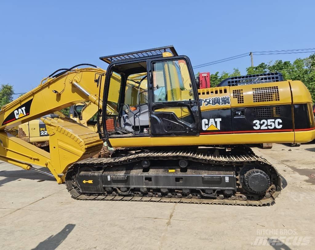 CAT 325 C Gravemaskiner på larvebånd
