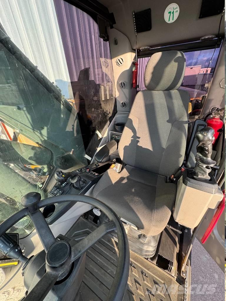 Volvo EWR 170 E Gravemaskiner på hjul