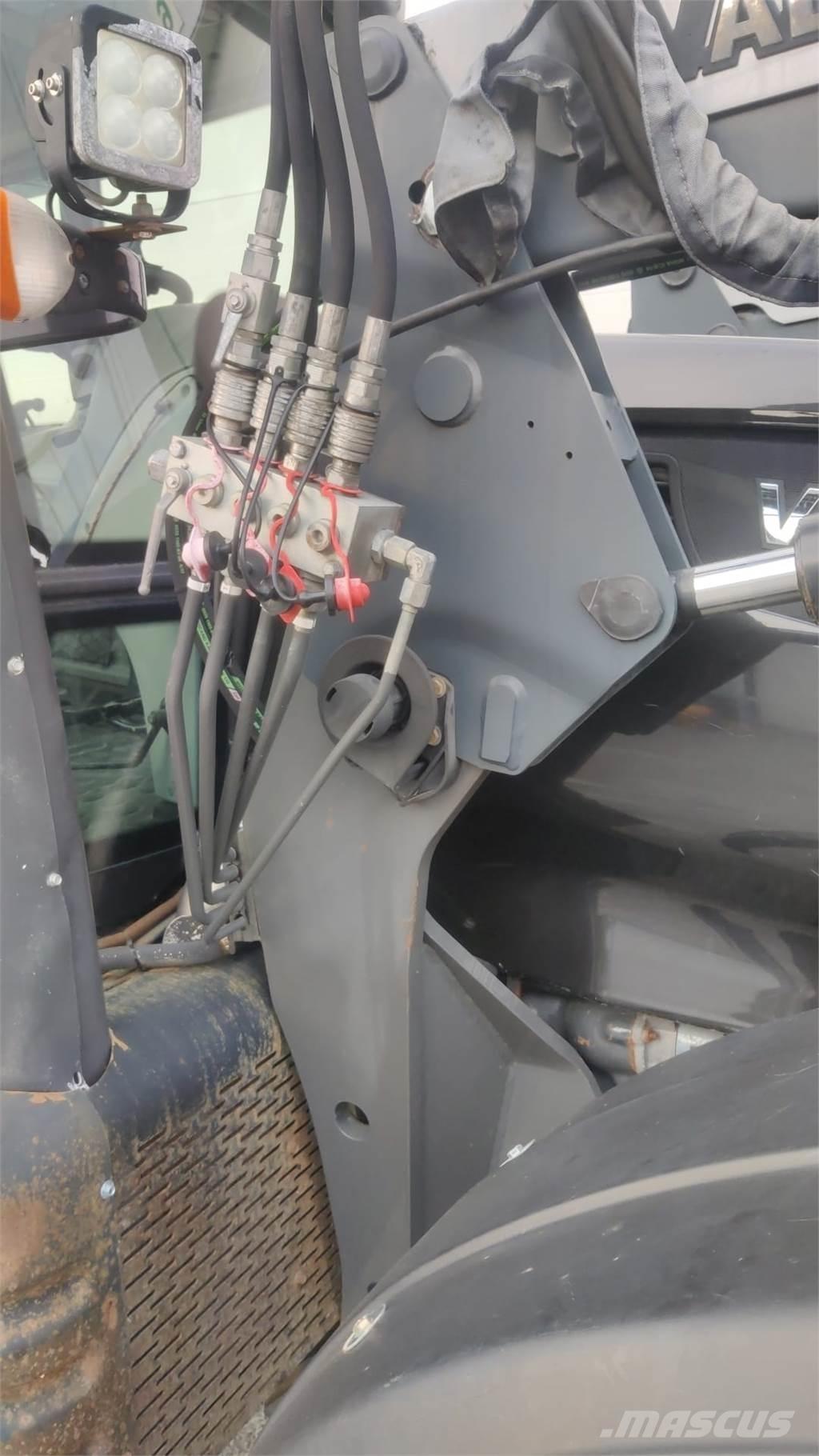 Valtra T173 Entreprenør - Andet