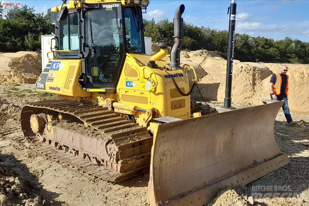 Komatsu D51 PX-24 Bulldozer på larvebånd