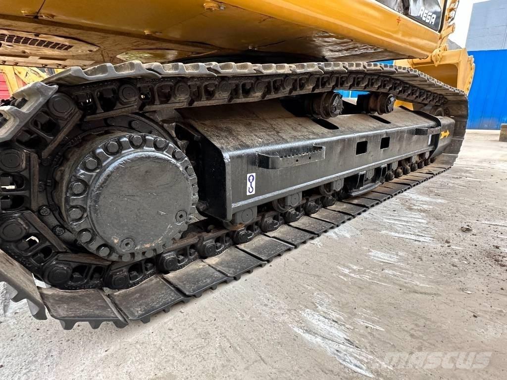CAT 330 D Gravemaskiner på larvebånd
