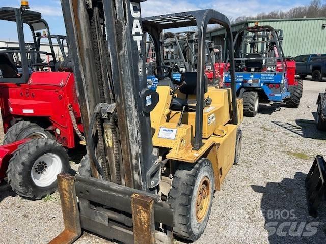 CAT V 80 F Gaffeltrucks - andre