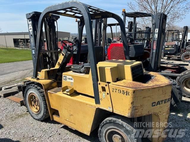 CAT V 80 F Gaffeltrucks - andre