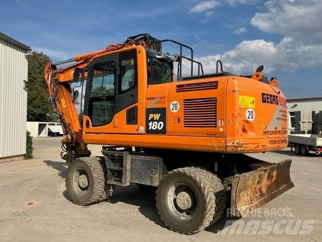 Komatsu PW 180-10 Gravemaskiner på hjul
