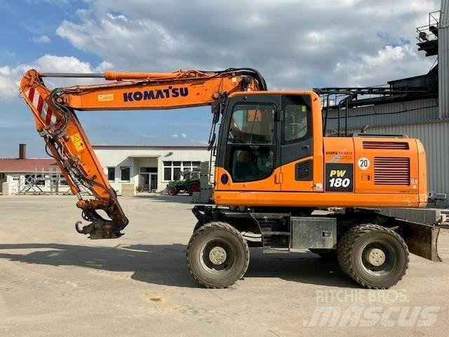 Komatsu PW 180-10 Gravemaskiner på hjul