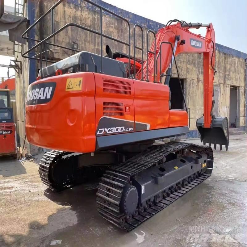 Doosan DX 300 LC-9C Gravemaskiner på larvebånd