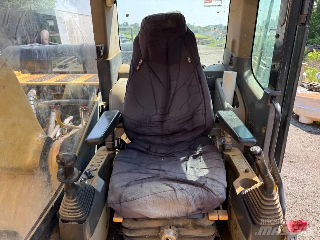 Komatsu PC 200 LC-8 Gravemaskiner på larvebånd