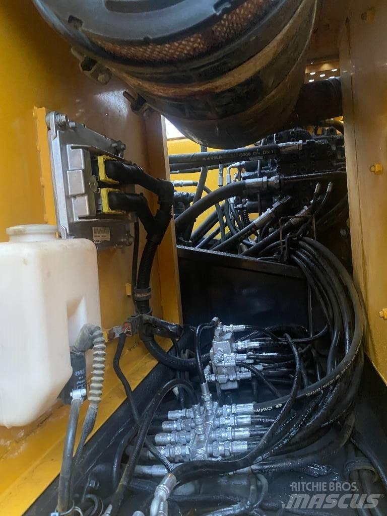 Volvo EC210BLC Gravemaskiner på larvebånd