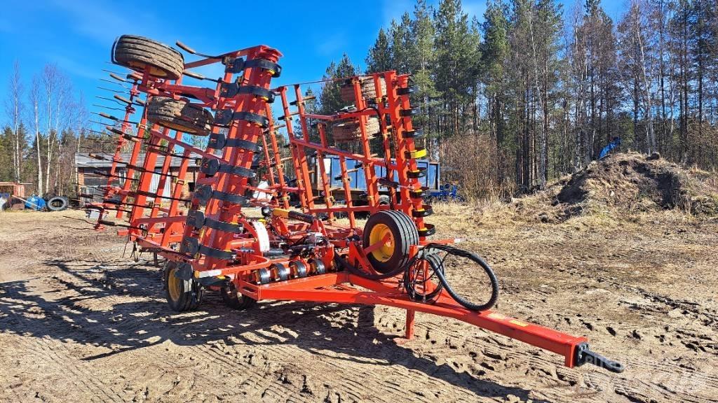Väderstad Ferox 700 Harver