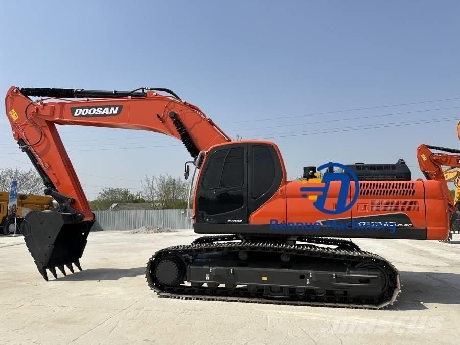 Doosan DX 340 Gravemaskiner på larvebånd