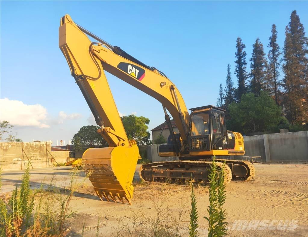 CAT 325D Gravemaskiner på larvebånd
