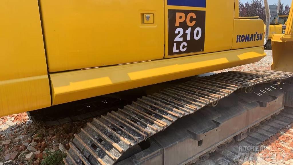 Komatsu PC 210 Gravemaskiner på larvebånd