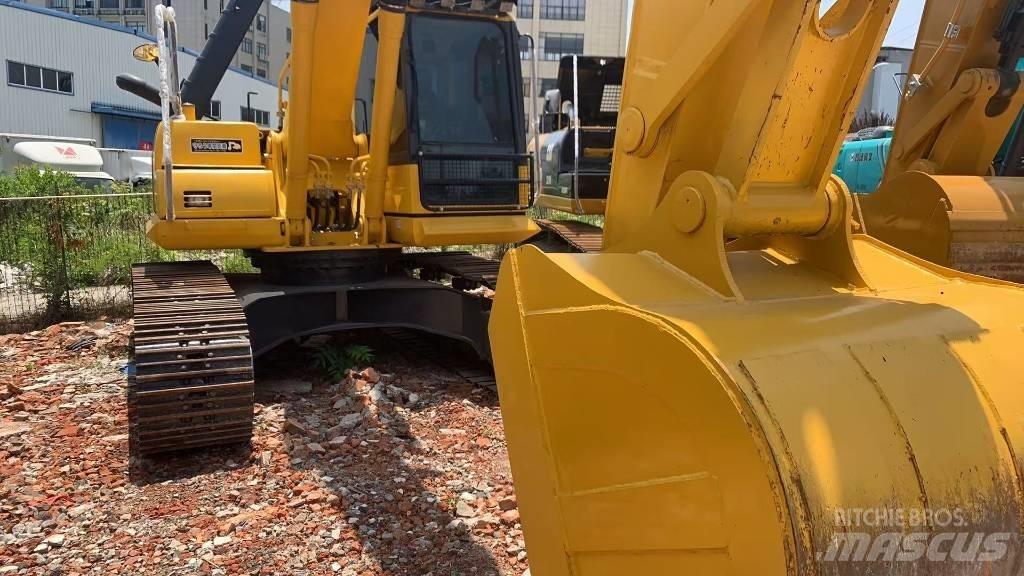 Komatsu PC 210 Gravemaskiner på larvebånd