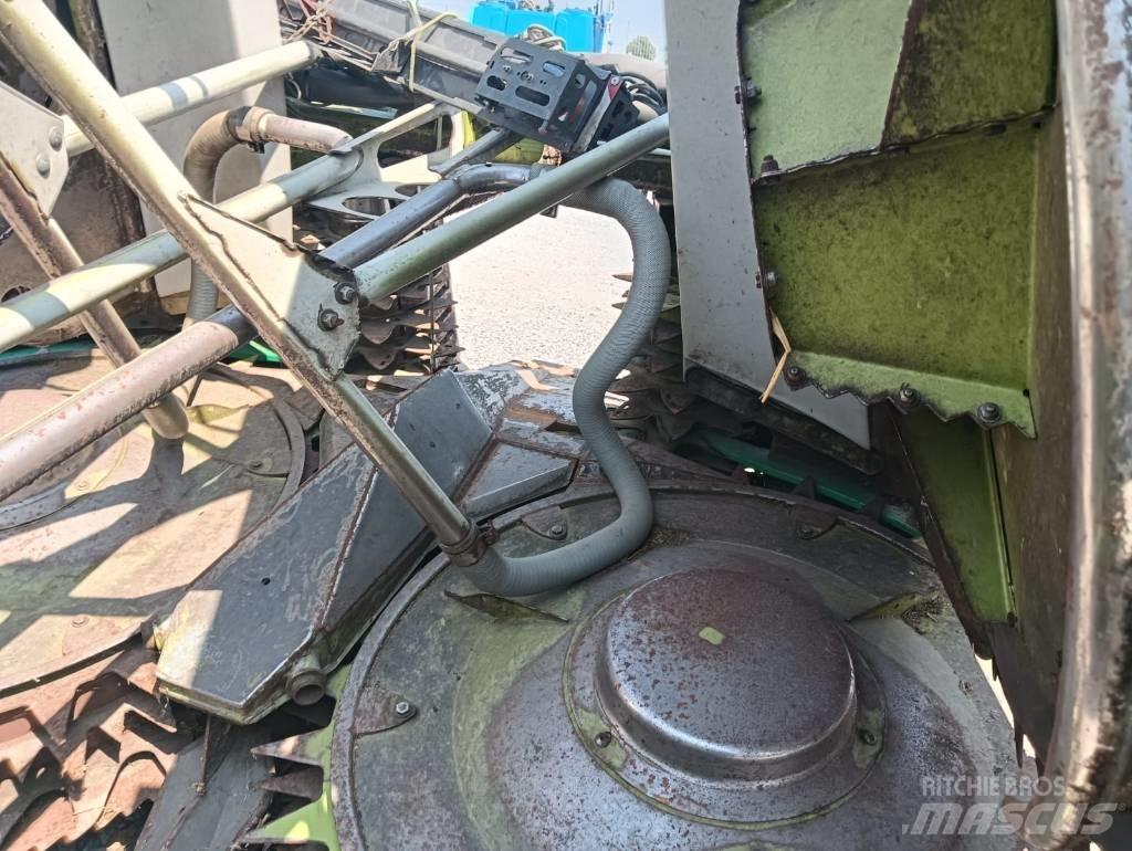 CLAAS Orbis 600 Finsnittere