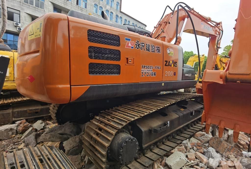 Hitachi ZX 200 Gravemaskiner på larvebånd