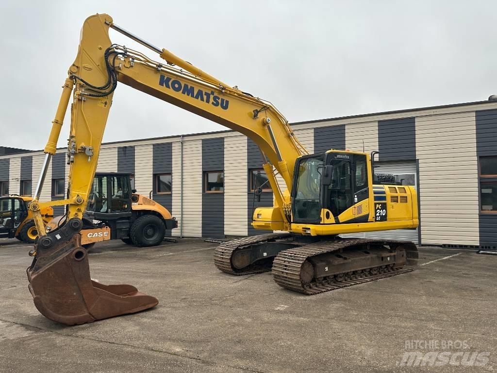 Komatsu PC210LC-11 Gravemaskiner på larvebånd