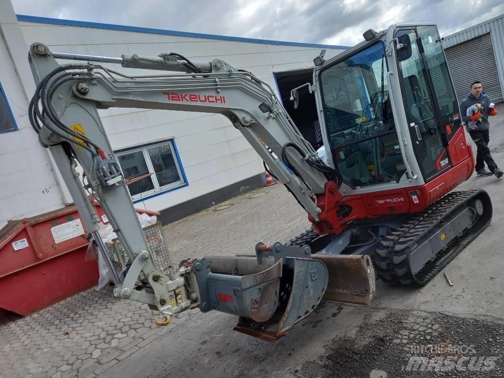 Takeuchi TB 240 Minigravemaskiner