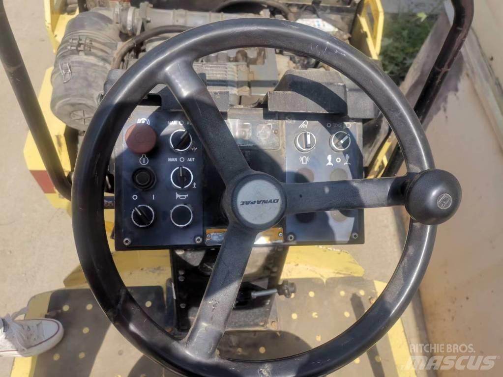 Dynapack cc142 Enkelt tromle