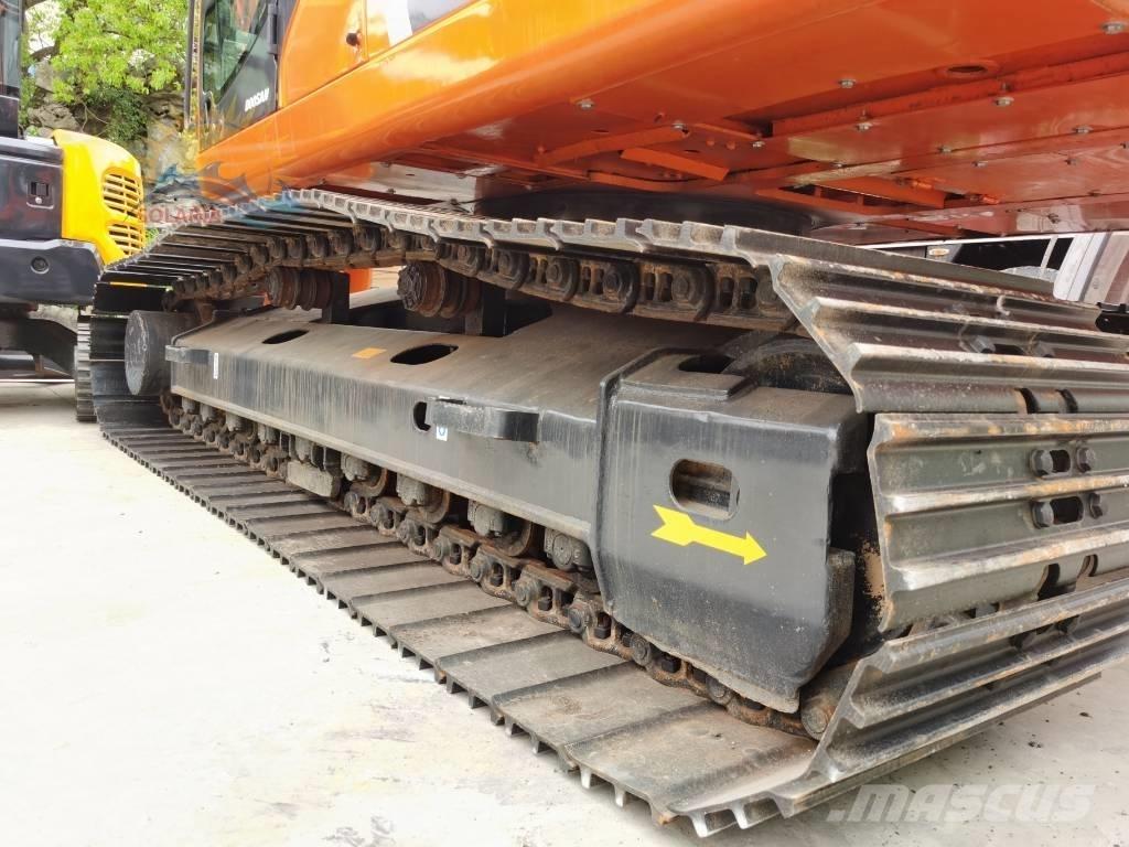Doosan DX 225 LC Gravemaskiner på larvebånd