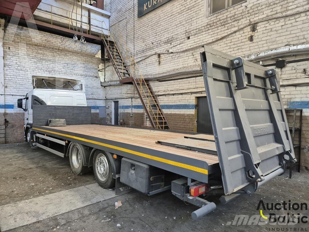 Volvo FM380 Lastbil med lad/Flatbed