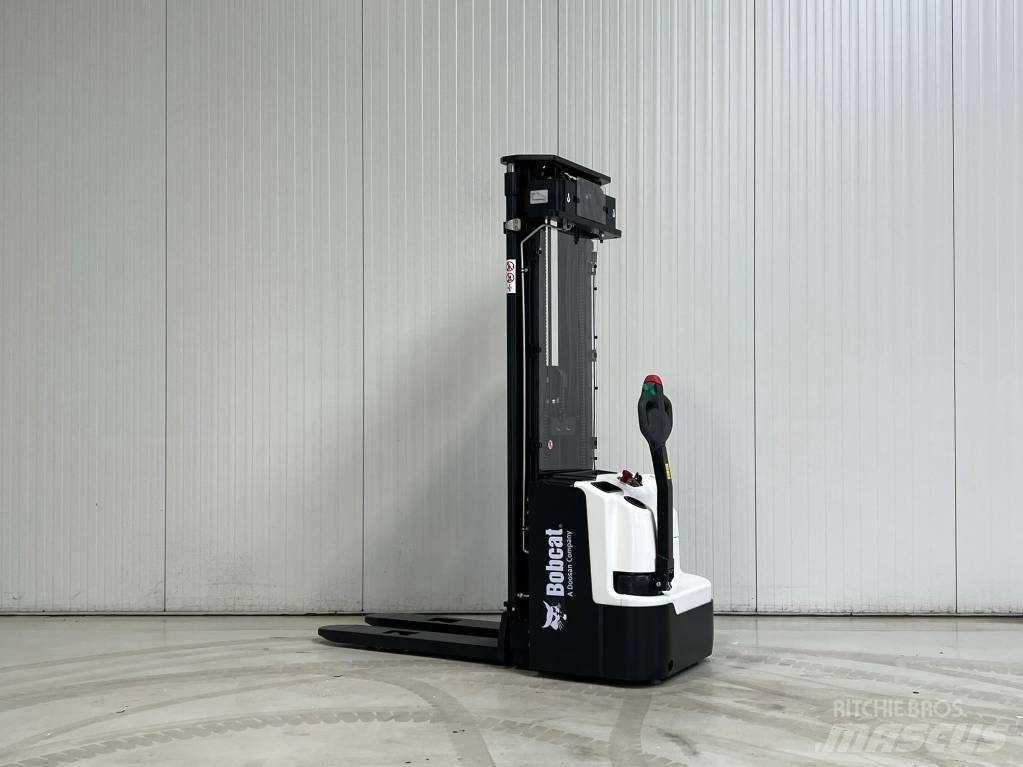 Bobcat BSL16N-7 Gaffelstabler med gående fører
