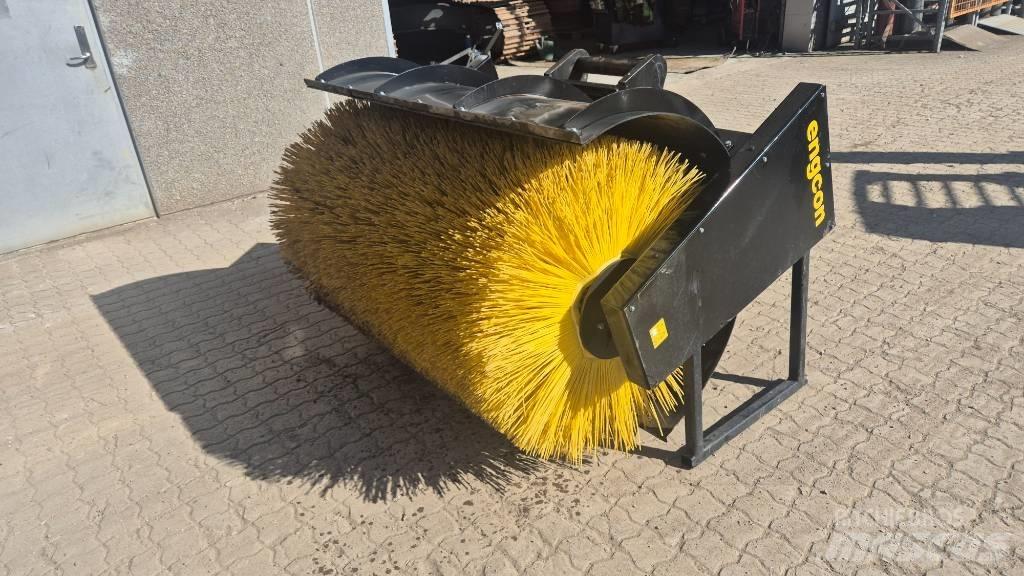 Engcon sweeper Fejemaskiner