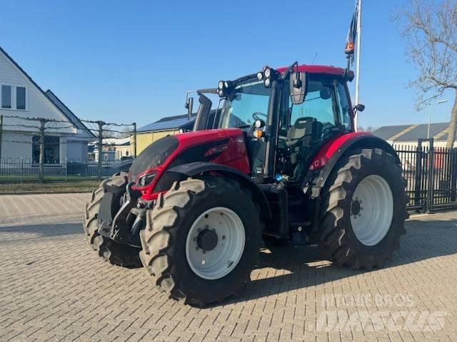 Valtra N134 Hitech Traktorer