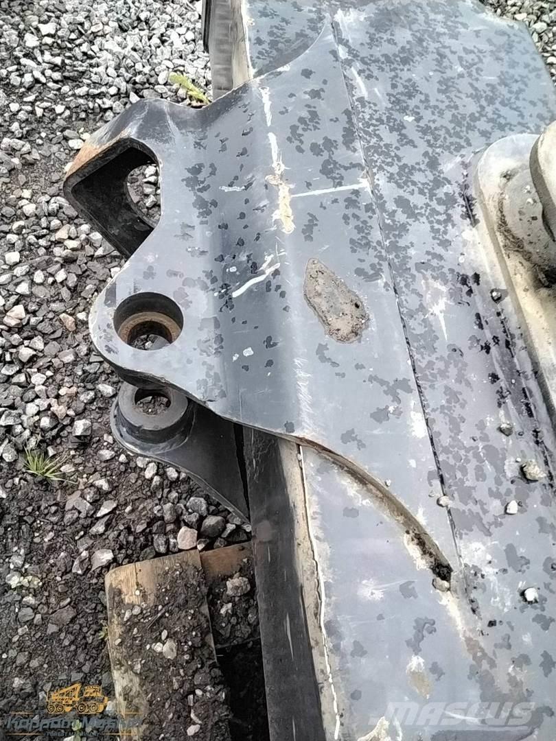 Komatsu 165 Kraner til udkørselsmaskiner