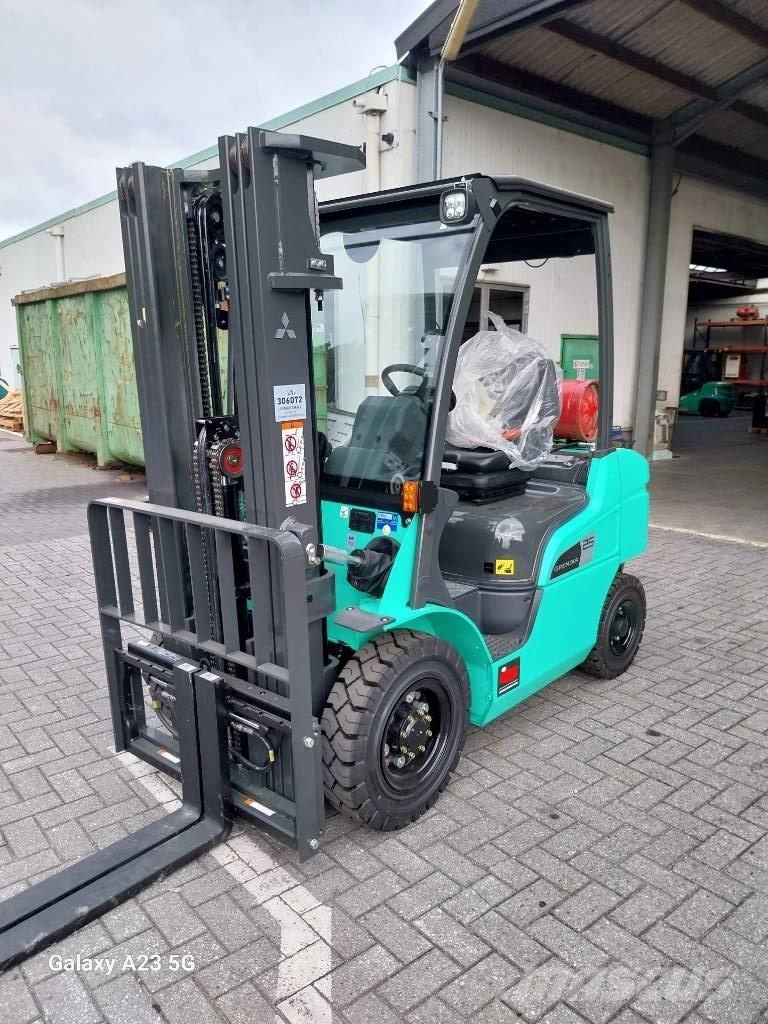 Mitsubishi FG 25 N LPG gaffeltrucks