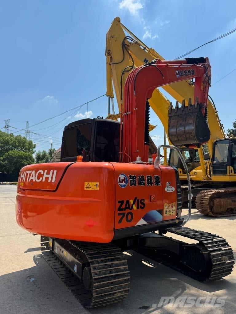 Hitachi ZX 70 Gravemaskiner på larvebånd