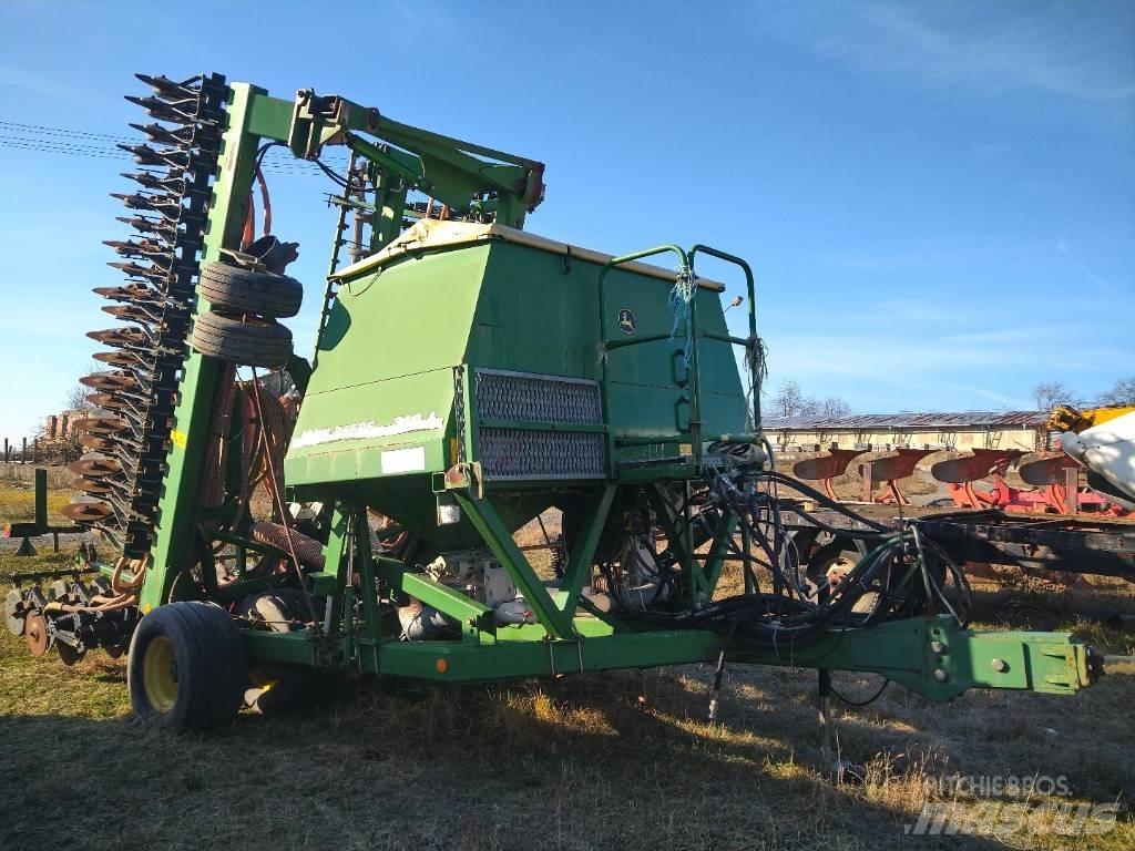 John Deere 740 A 9m Såmaskine