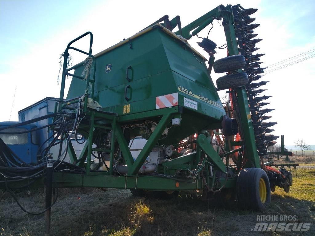 John Deere 740 A 9m Såmaskine