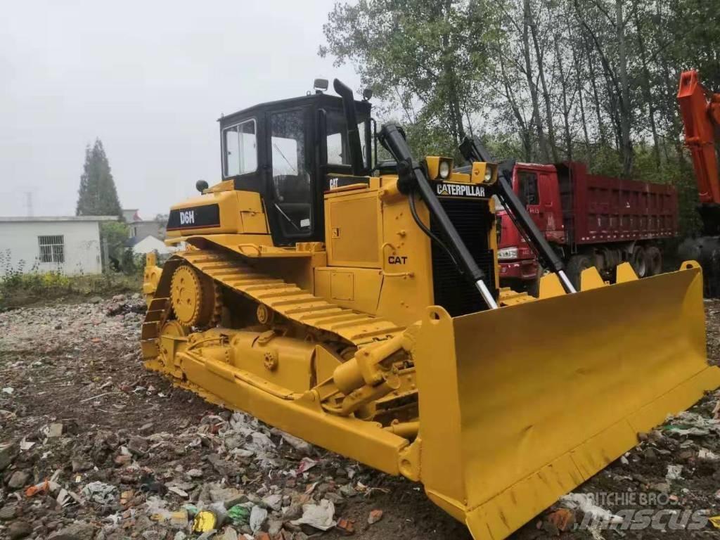CAT D 6 H Bulldozer på larvebånd