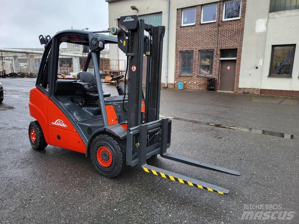 Linde H 30 T LPG gaffeltrucks