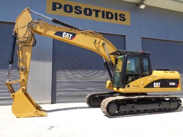CAT 323 D L Gravemaskiner på larvebånd
