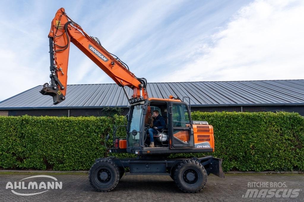 Doosan DX140W-5 Gravemaskiner på hjul