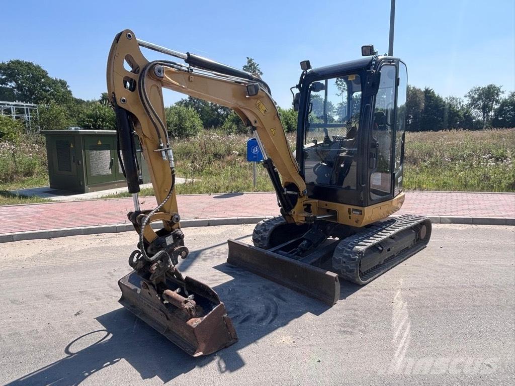 CAT 302.7D Minigravemaskiner
