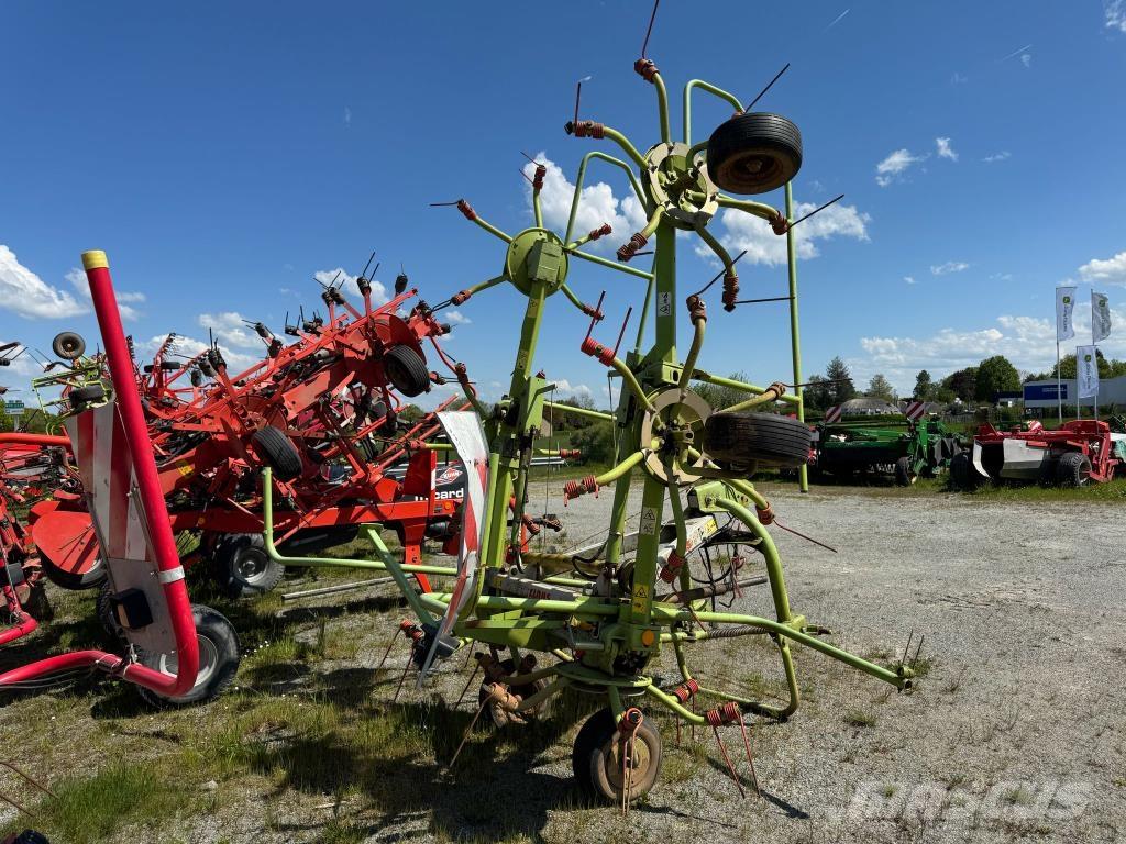 CLAAS VOLTO 670 River og høvendere