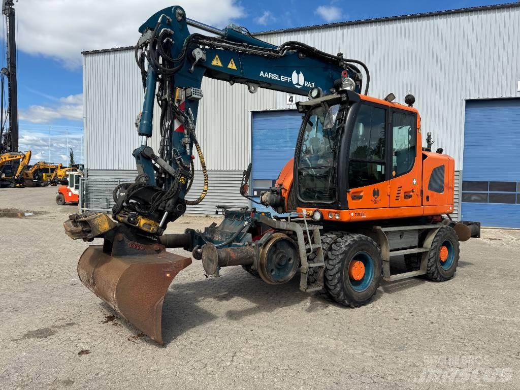 Liebherr A 924 Rail Gravemaskiner på hjul