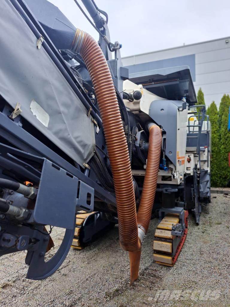 Wirtgen W 200 i Asfalt-koldfræsere