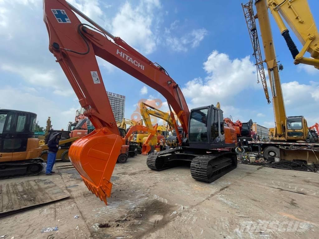 Hitachi ZX 240 Gravemaskiner på larvebånd